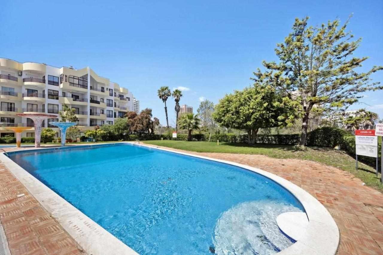 Apartamentos Torre Da Rocha Frente Ao Mar Portimão Kültér fotó
