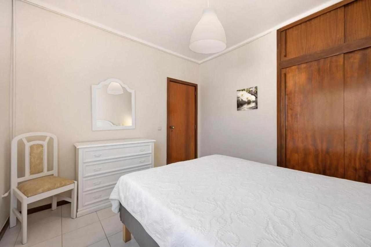 Apartamentos Torre Da Rocha Frente Ao Mar Portimão Kültér fotó