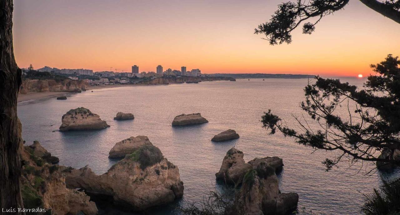 Apartamentos Torre Da Rocha Frente Ao Mar Portimão Kültér fotó